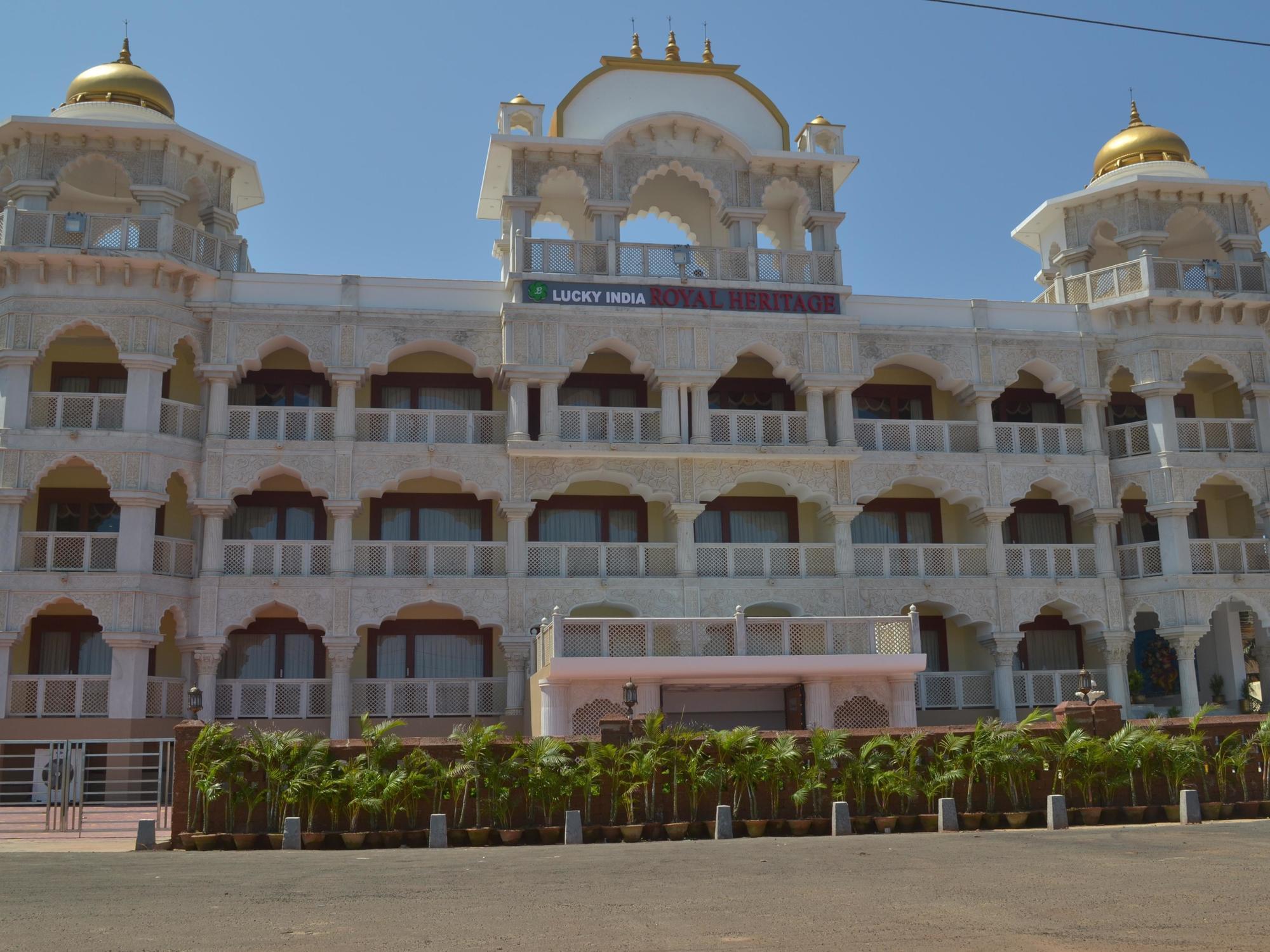 Lucky India Royal Heritage Puri Exterior photo